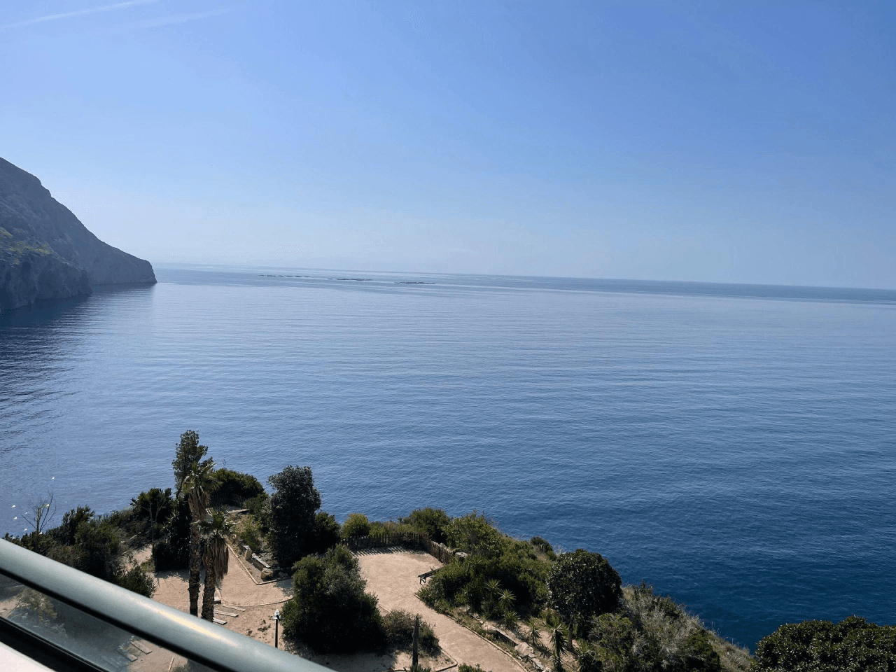 Lujoso Atico Duplex en primera linea de mar con vistas fantasticas hacia la bahia de Altea