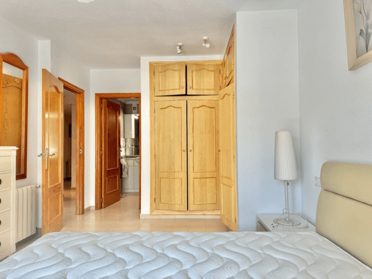 Acogedor apartamento de 3 dormitorios en el corazón de El Albir con piscina y garaje