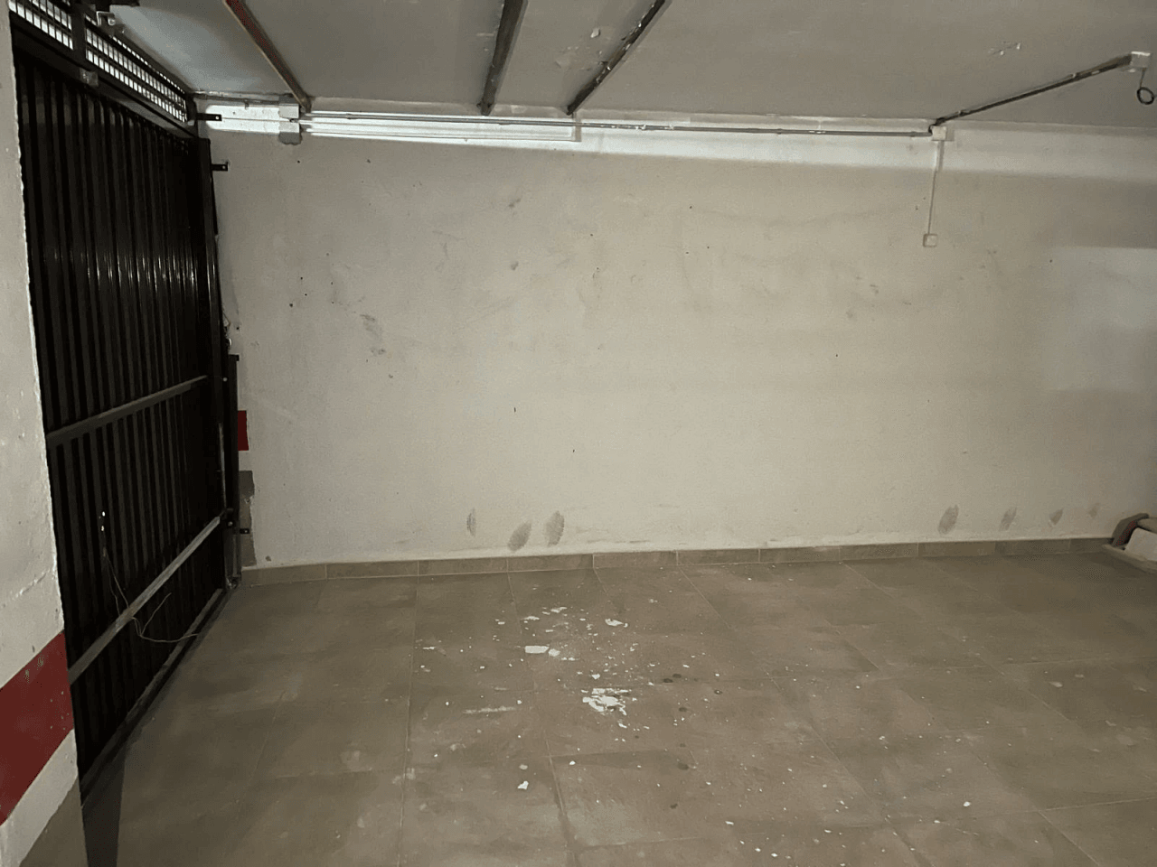 Amplio apartamento de 3 dormitorios completamente renovado en el corazón de El Albir, con piscina y garaje