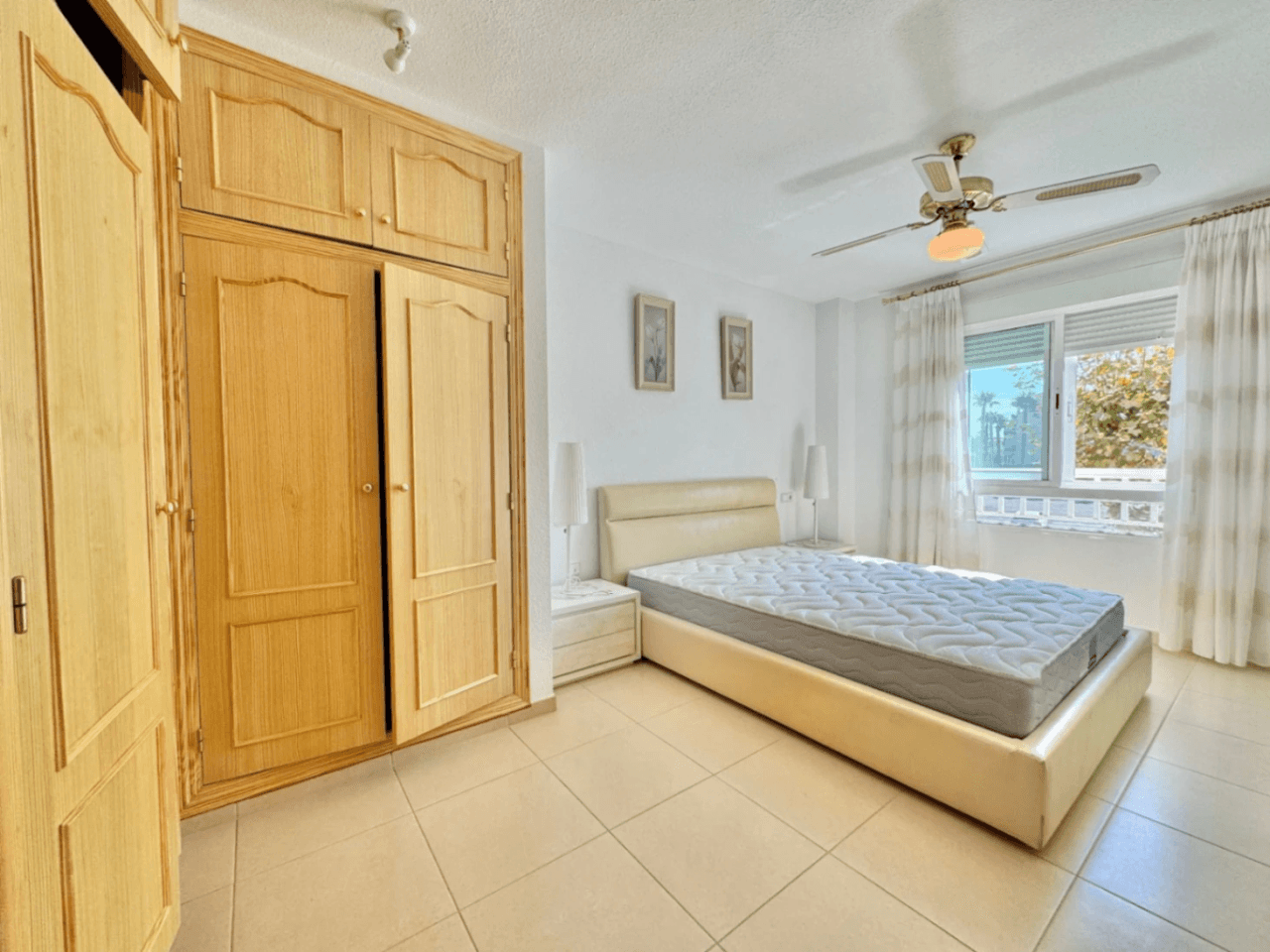 Acogedor apartamento de 3 dormitorios en el corazón de El Albir con piscina y garaje